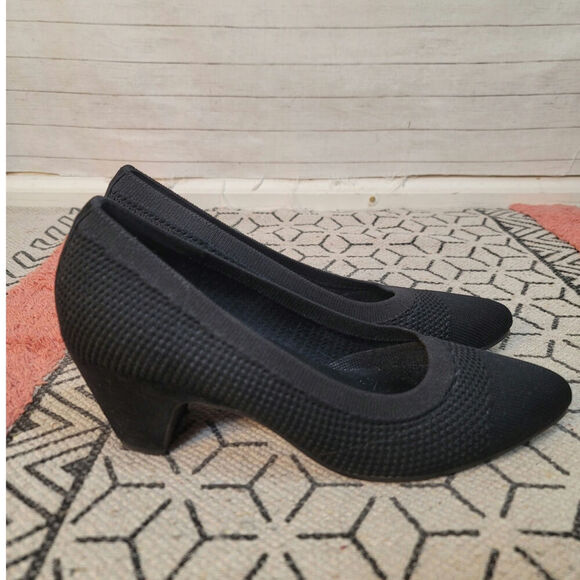 EILEEN FISHER Kiss Stretch Knit Pump in Black, sz 9 - Picture 2 of 15